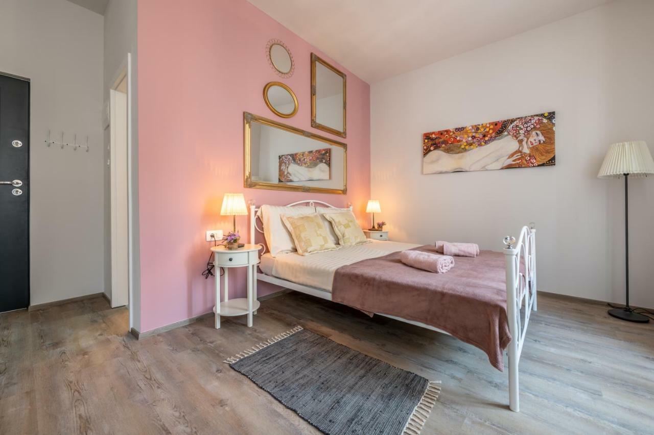 Old City Romantic Studios 3 بولا المظهر الخارجي الصورة