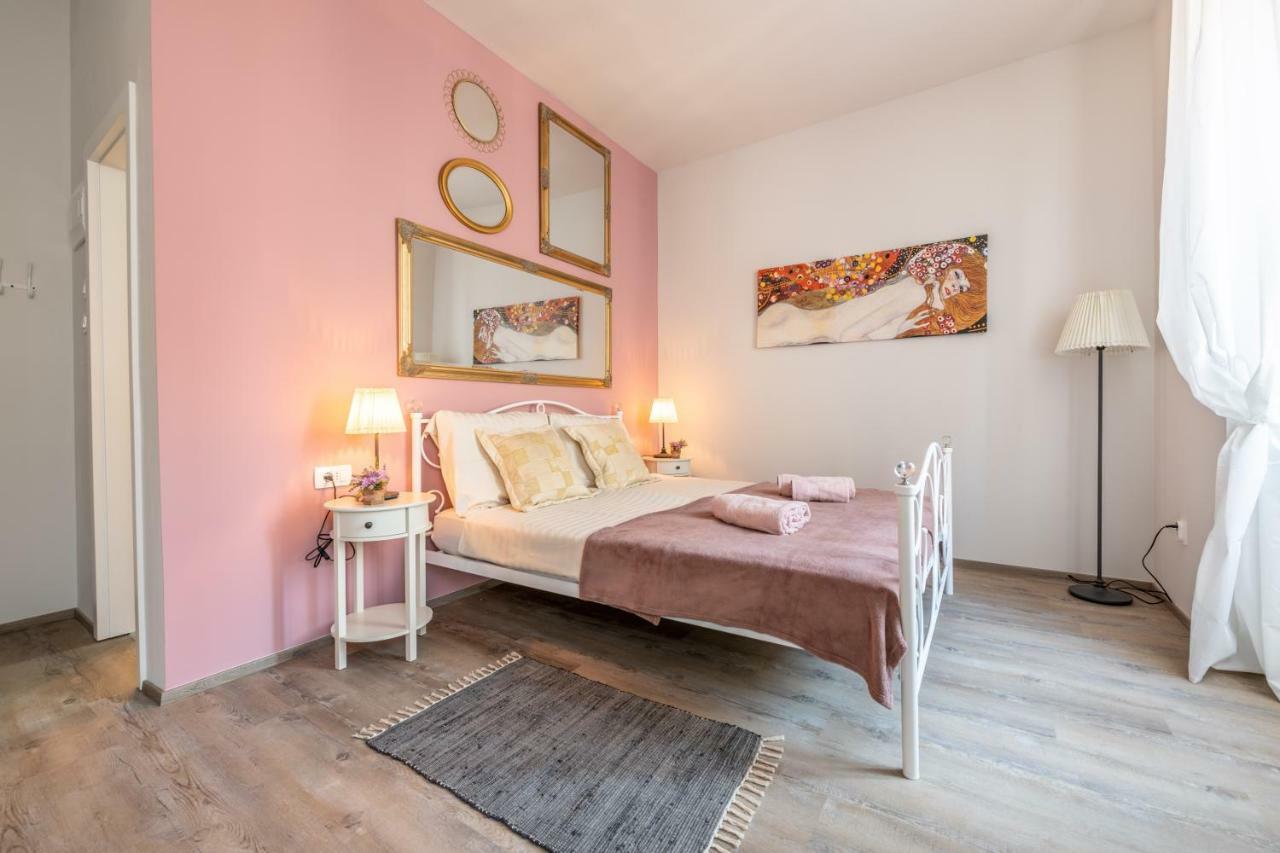Old City Romantic Studios 3 بولا المظهر الخارجي الصورة