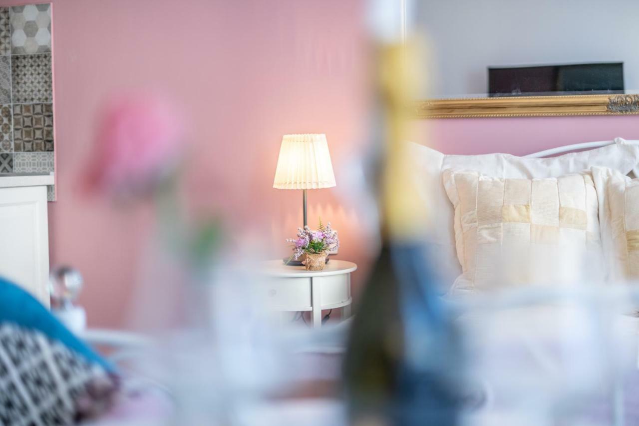 Old City Romantic Studios 3 بولا المظهر الخارجي الصورة