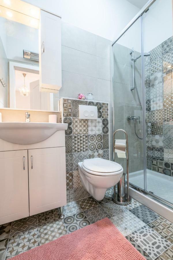 Old City Romantic Studios 3 بولا المظهر الخارجي الصورة
