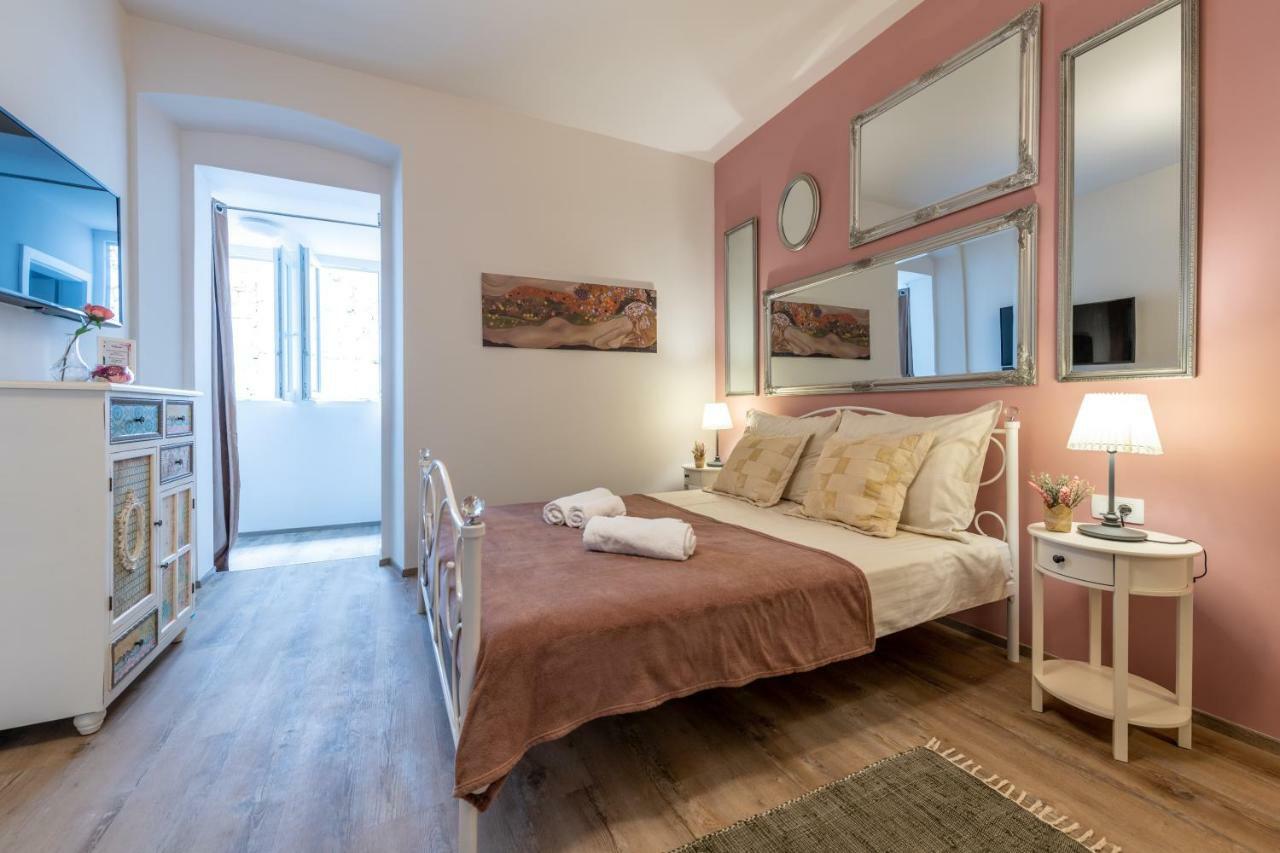 Old City Romantic Studios 3 بولا المظهر الخارجي الصورة